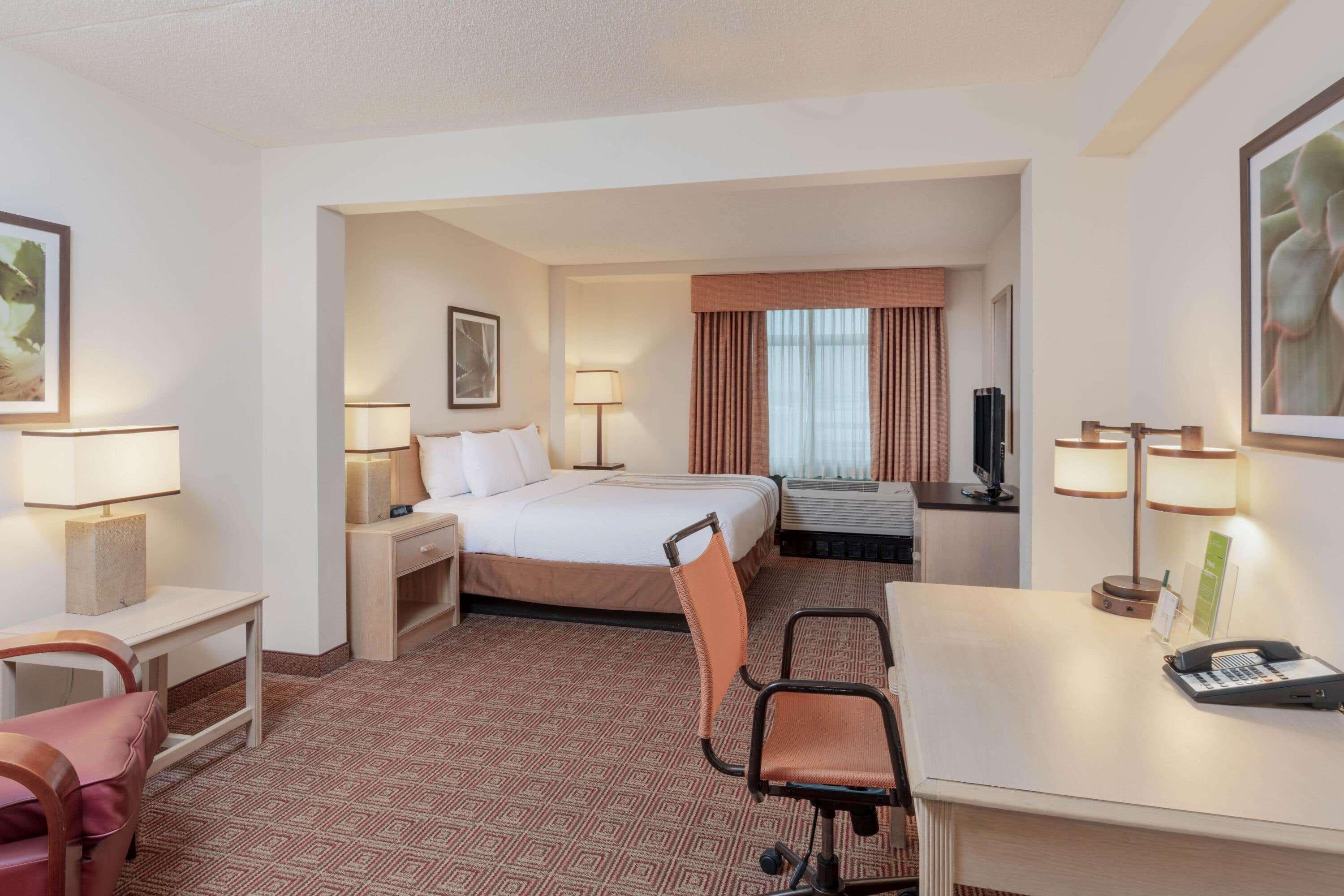 La Quinta By Wyndham Garden City Eksteriør bilde