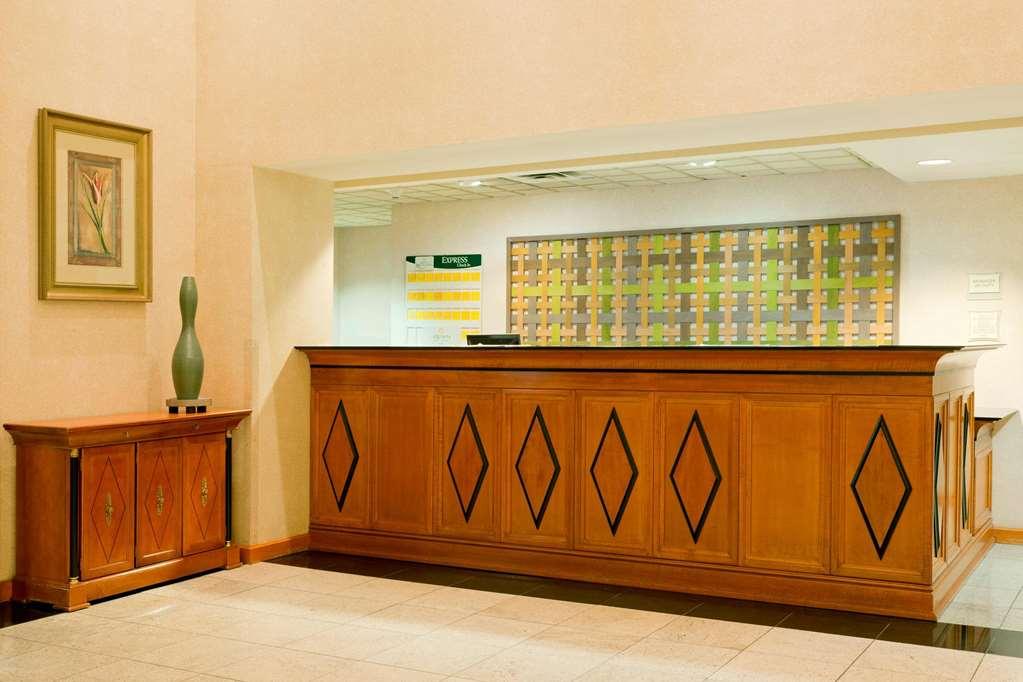 La Quinta By Wyndham Garden City Interiør bilde